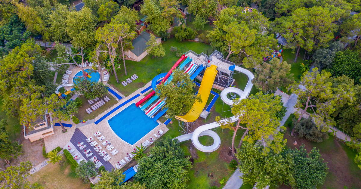 Een foto van het zwembad bij FashionTV Luxe Resort