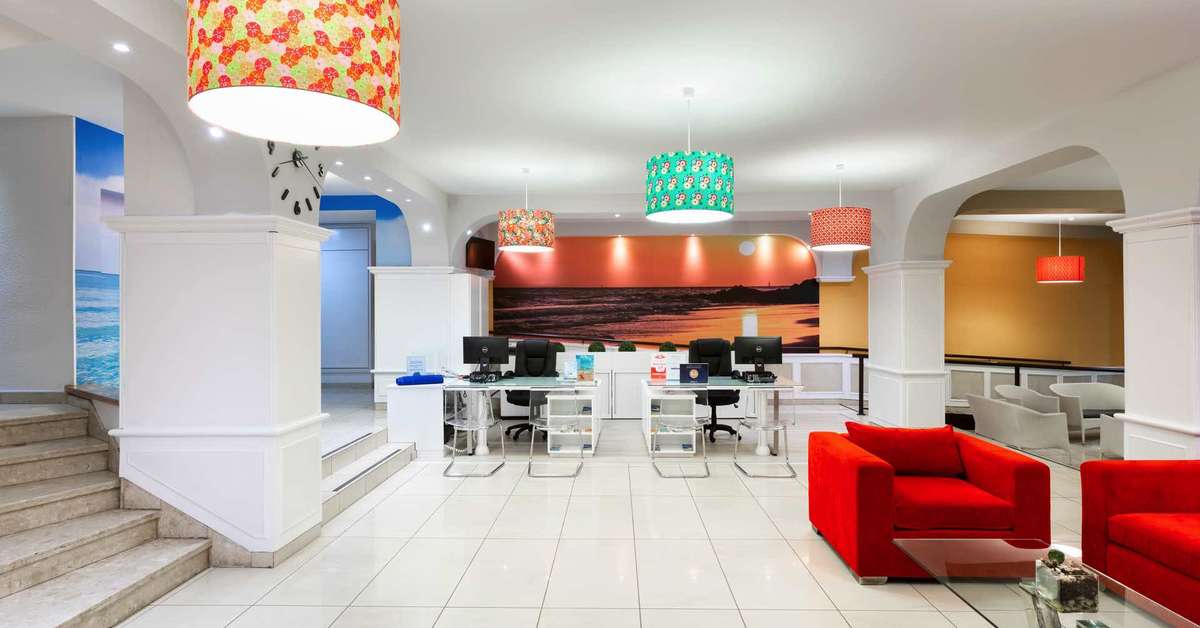 Een foto van het interieur van Aparthotel Dragos Del Sur