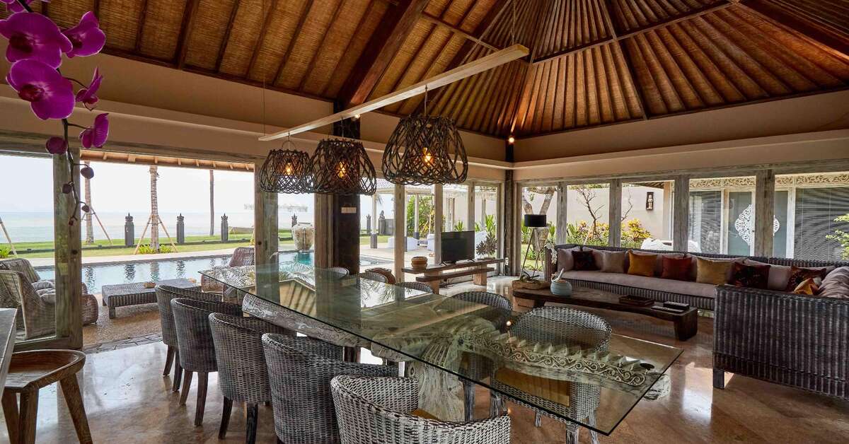 Een foto van The Royal Purnama