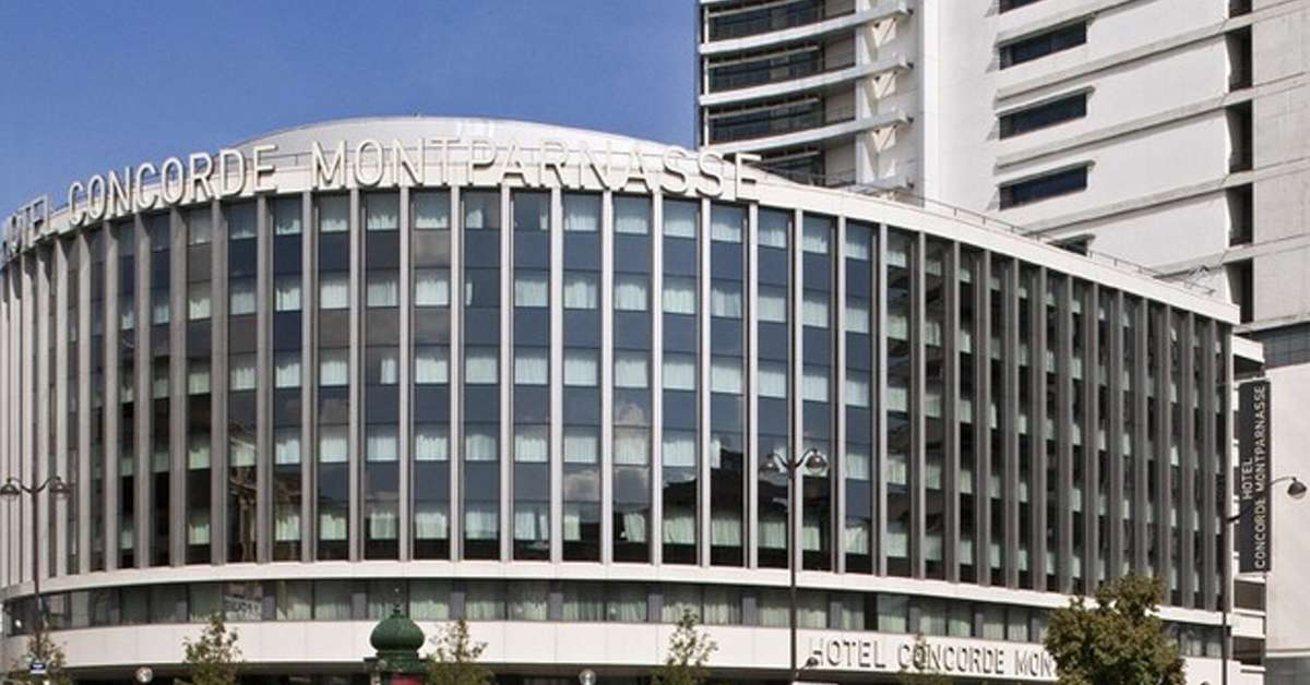 Een foto van de buitenkant van Concorde Montparnasse Hotel