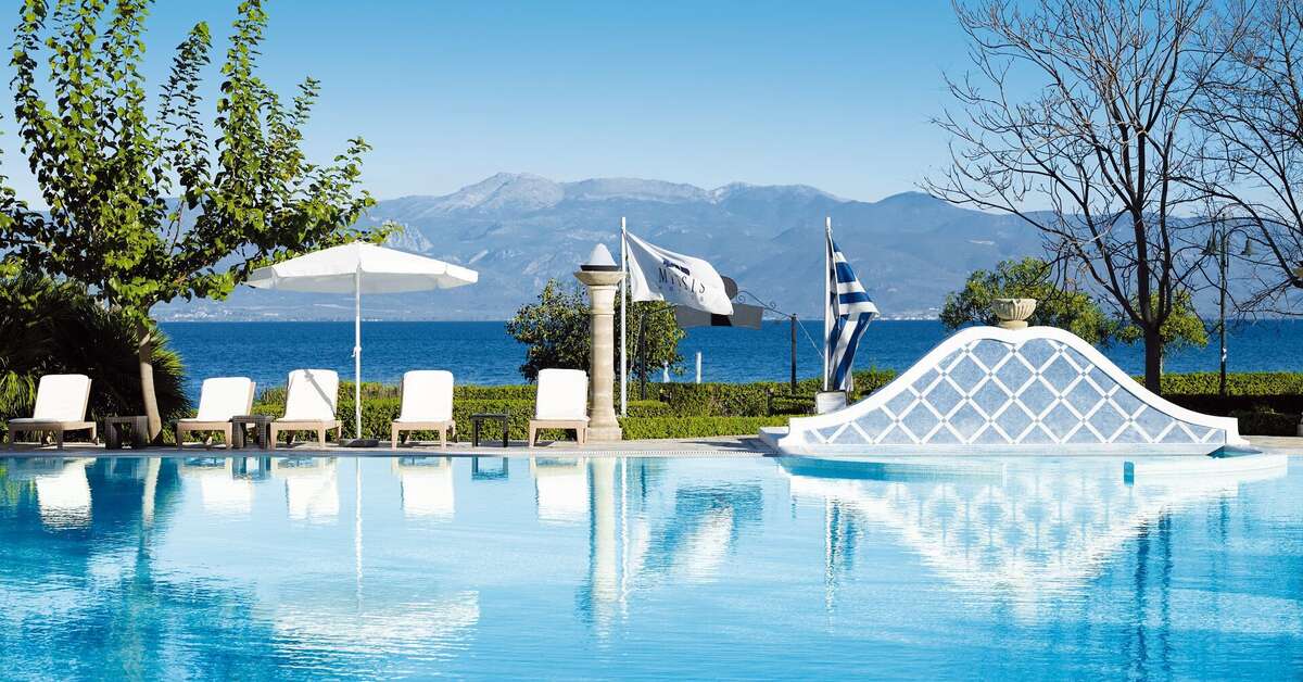 Een foto van het zwembad bij Mitsis Galini Wellness Spa & Resort