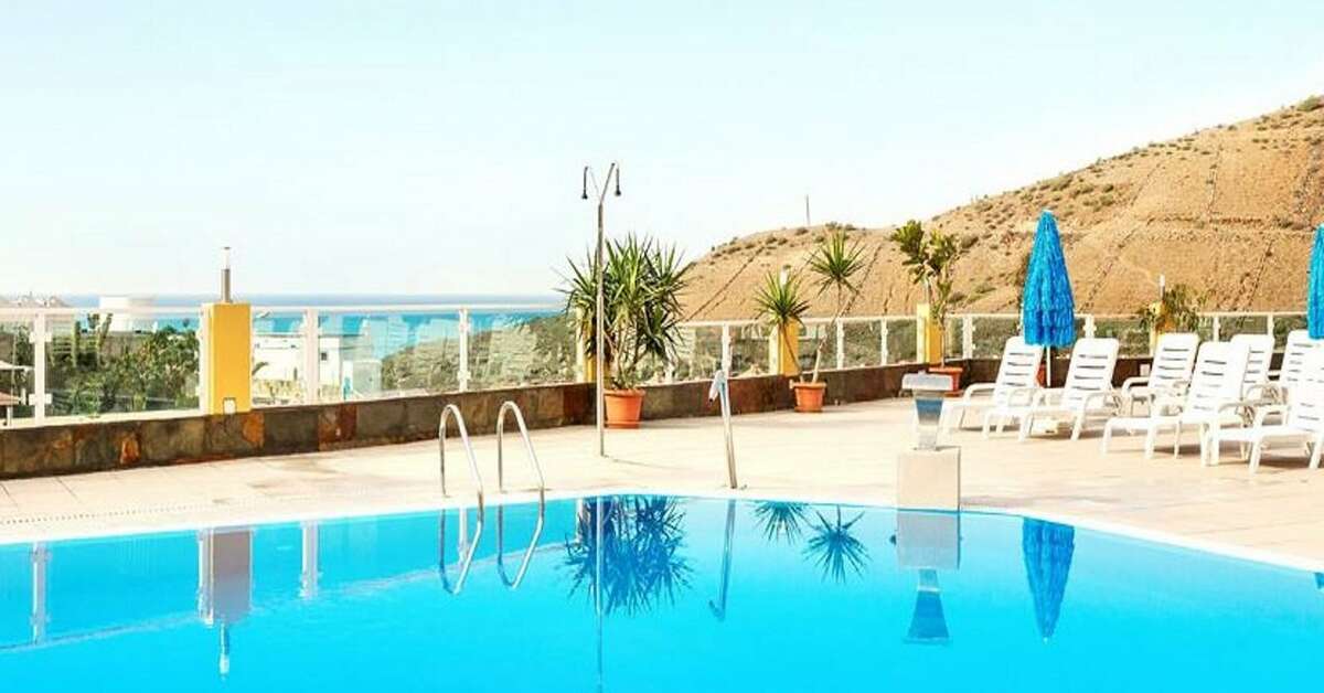 Een foto van het zwembad bij Villa del Mar