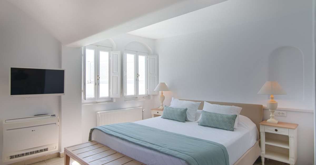 Een foto van een overzicht van Aqua Luxury Suites