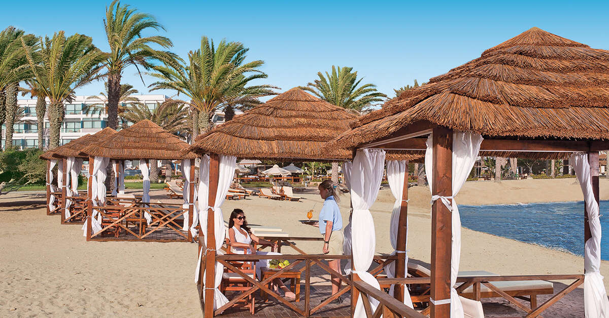 Een foto van het strand bij Constantinou Bros Asimina Suites Hotel