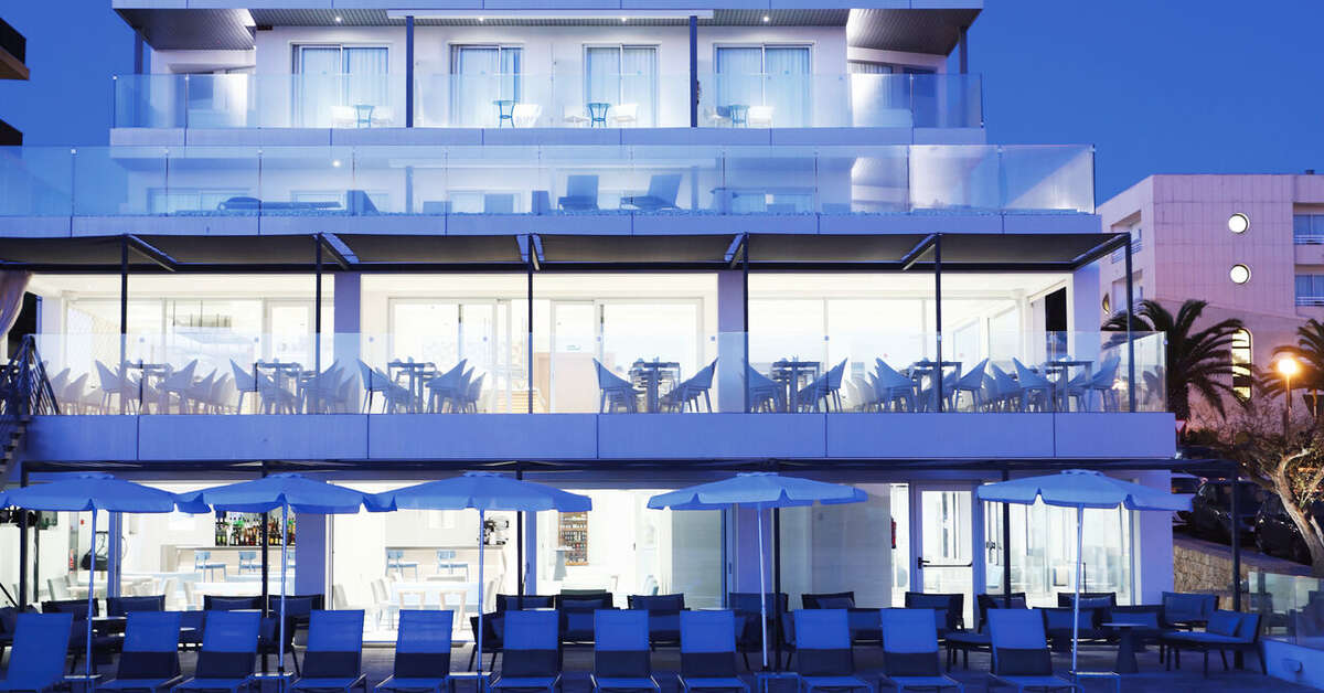 Een foto van het zwembad bij Mar Azul Pur Estil Hotel & Spa