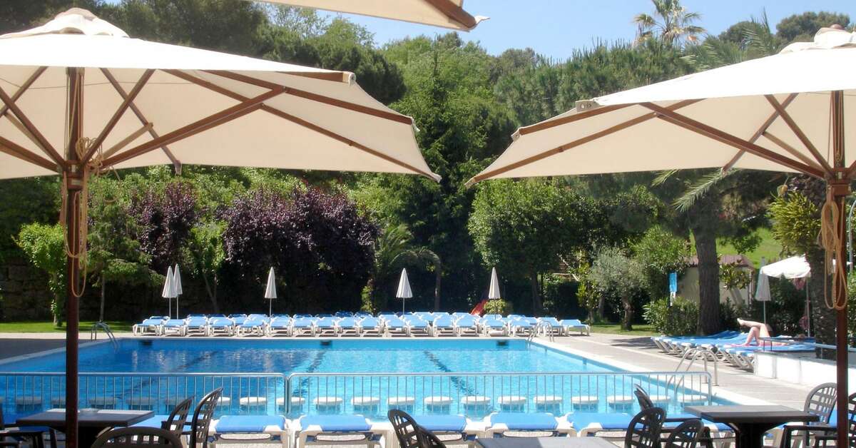Een foto van het zwembad bij Hotel Gran Garbi