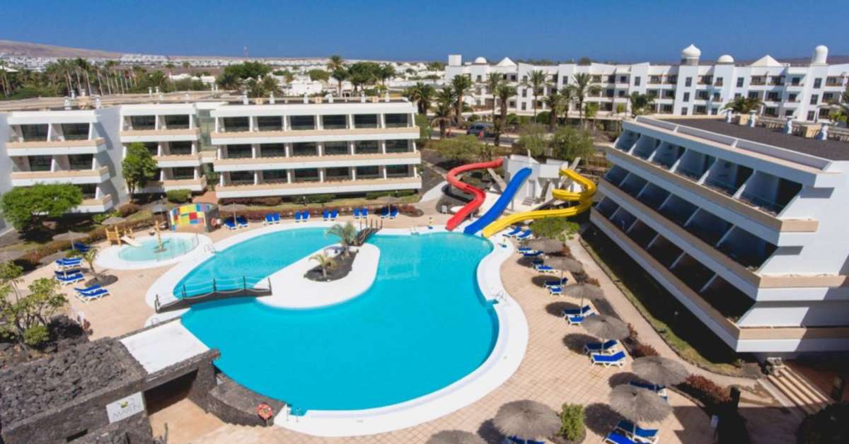 Ein Foto vom Pool im Dreams Lanzarote Playa Dorada Resort & Spa