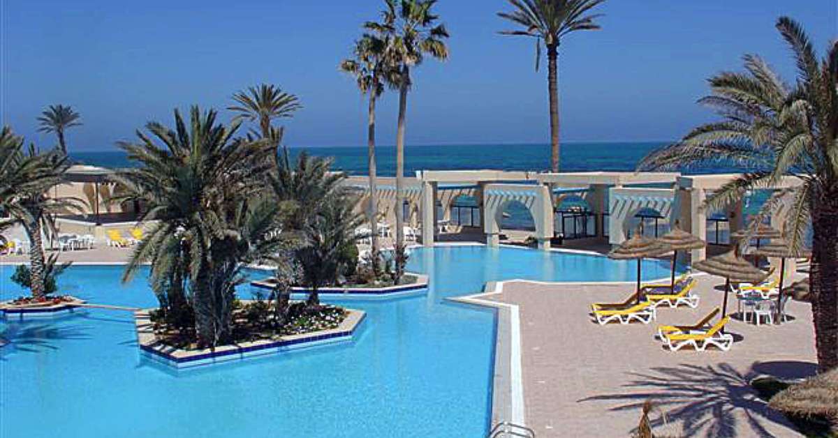 Een foto van het zwembad bij Zita Beach Resort