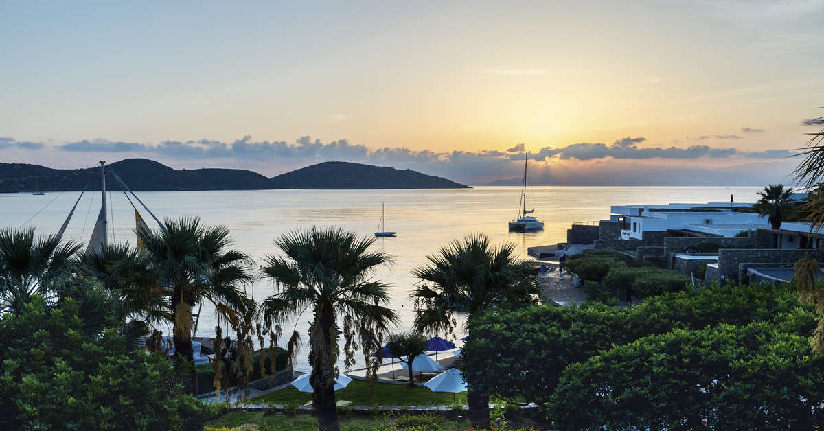 Een foto van de buitenkant van Elounda Bay Palace