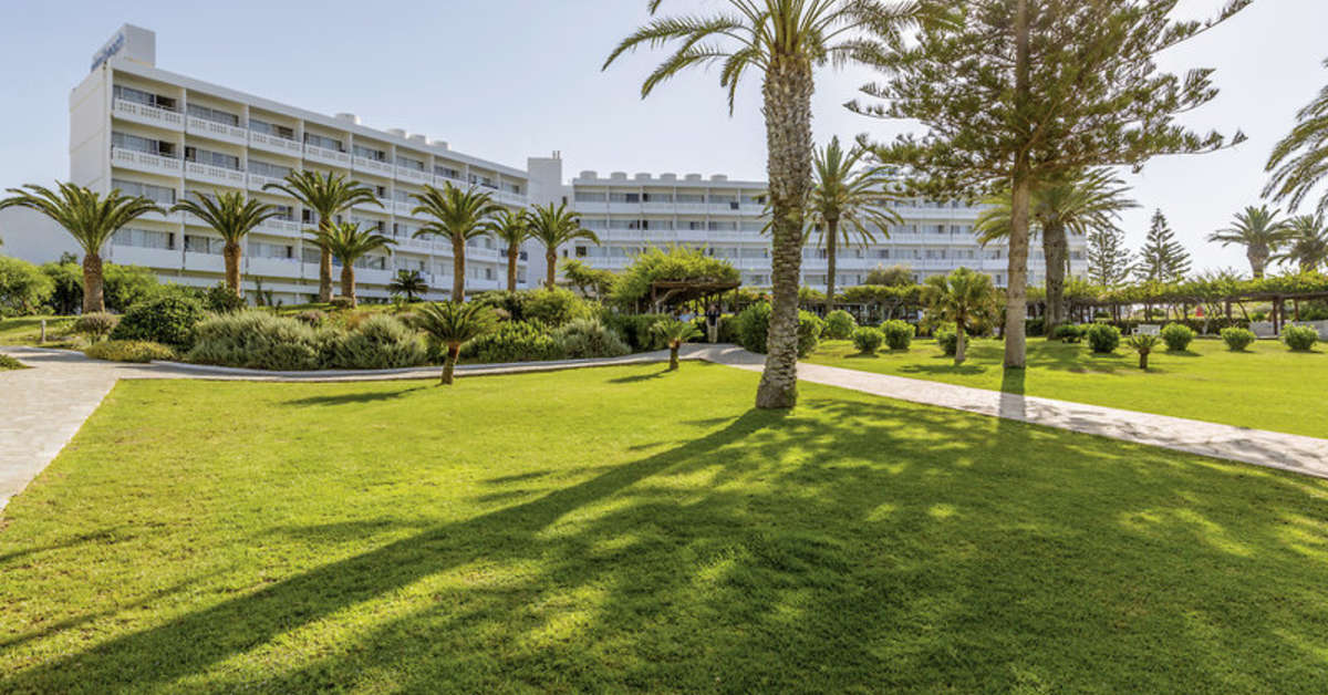 Een foto van Nissi Beach Resort