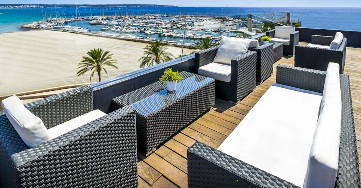 Een foto van het terras bij Nautic Hotel & Spa