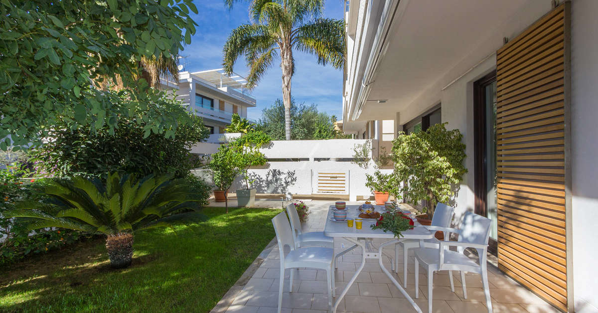 Een foto van het terras bij Kamena Residence