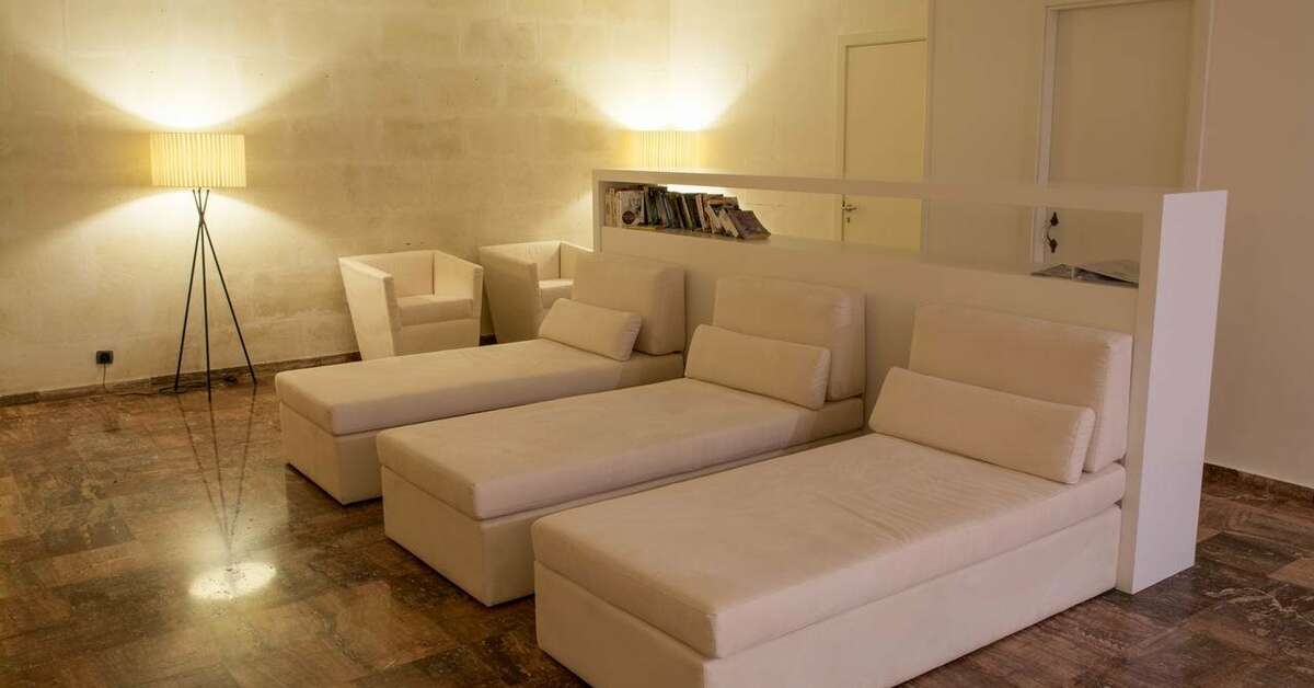 Een foto van het interieur van Pierre & Vacances Premium Menorca Binibeca