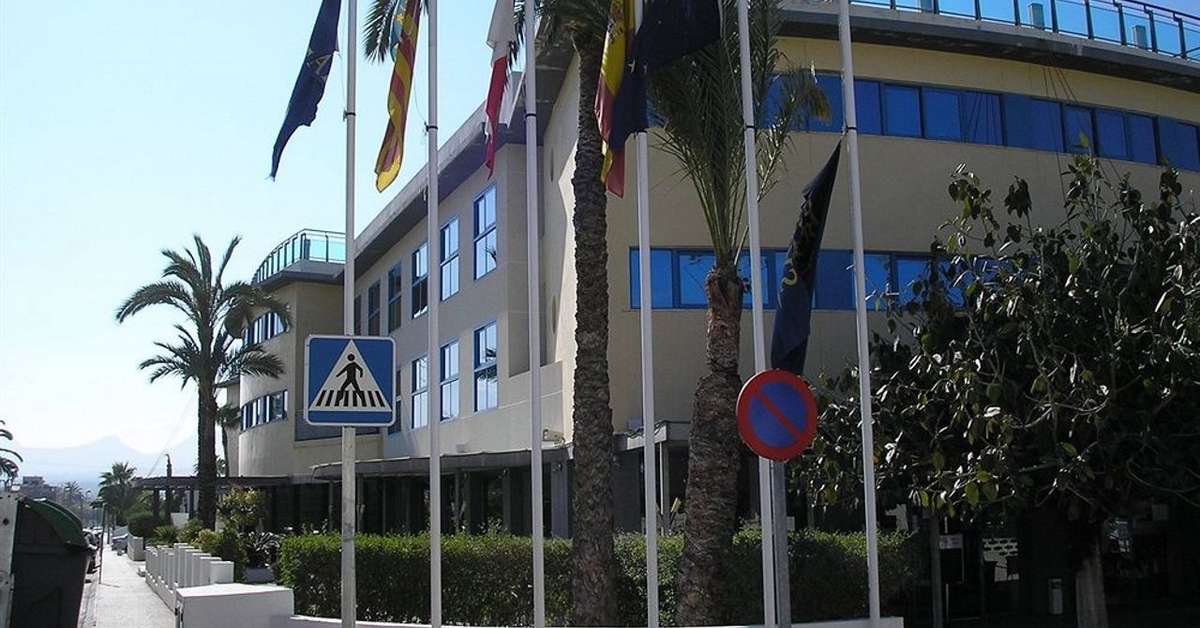 Een foto van de buitenkant van Hotel Rober Palas