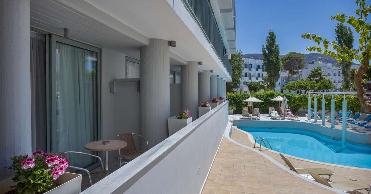 Ein Foto Alia Beach Hotel