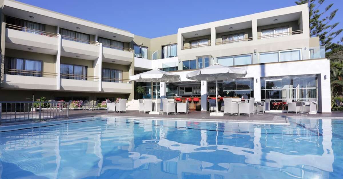 Een foto van het zwembad bij Bali Star Resort Hotel