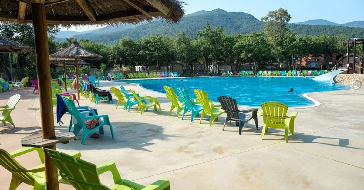 Een foto van het zwembad bij Camping Le Bois Fleuri