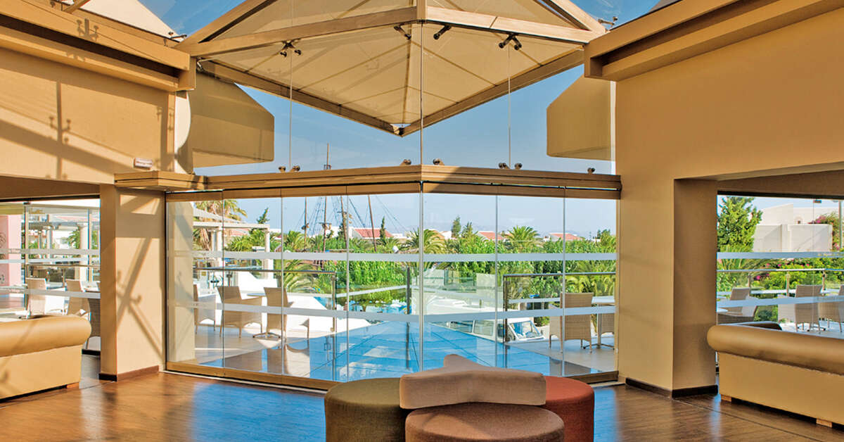 Een foto van het interieur van Kipriotis Village Resort