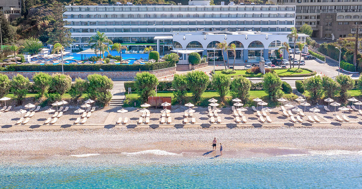 Een foto van het strand bij Oceanis Beach Hotel