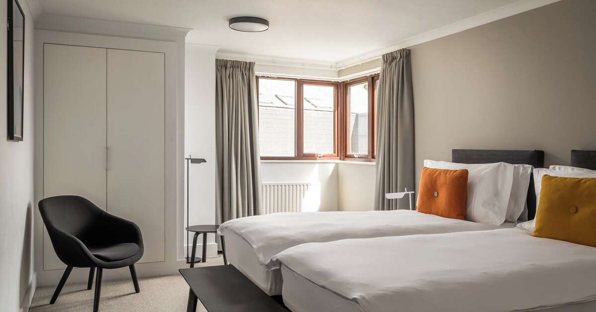 Een foto van Monarch House Kensington
