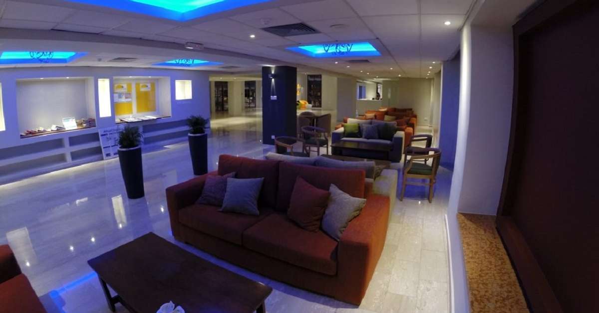 Een foto van het interieur van Mayfair Gardens Appartementen