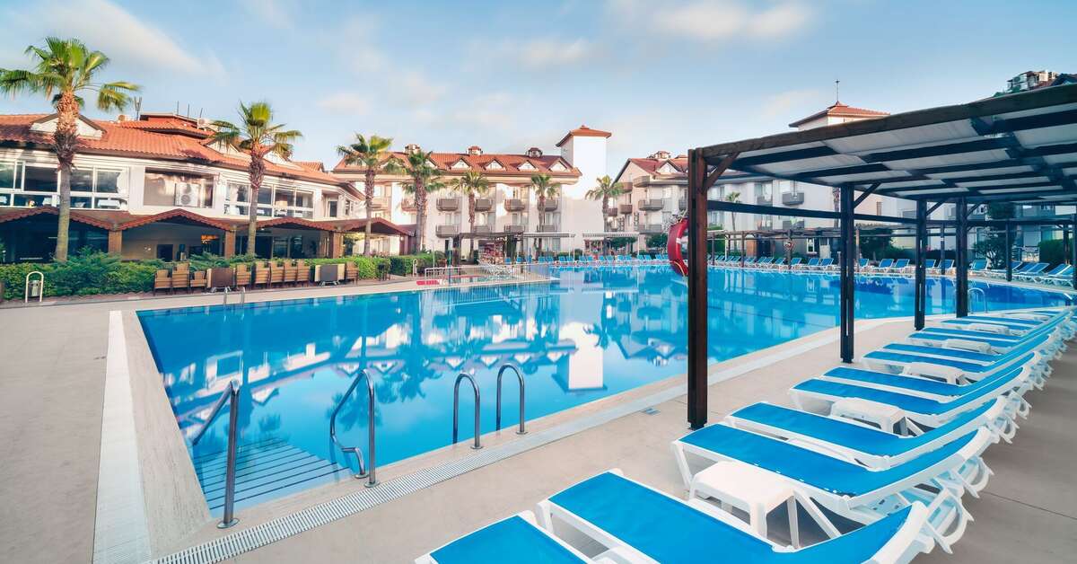 Een foto van het zwembad bij Orfeus Park Hotel