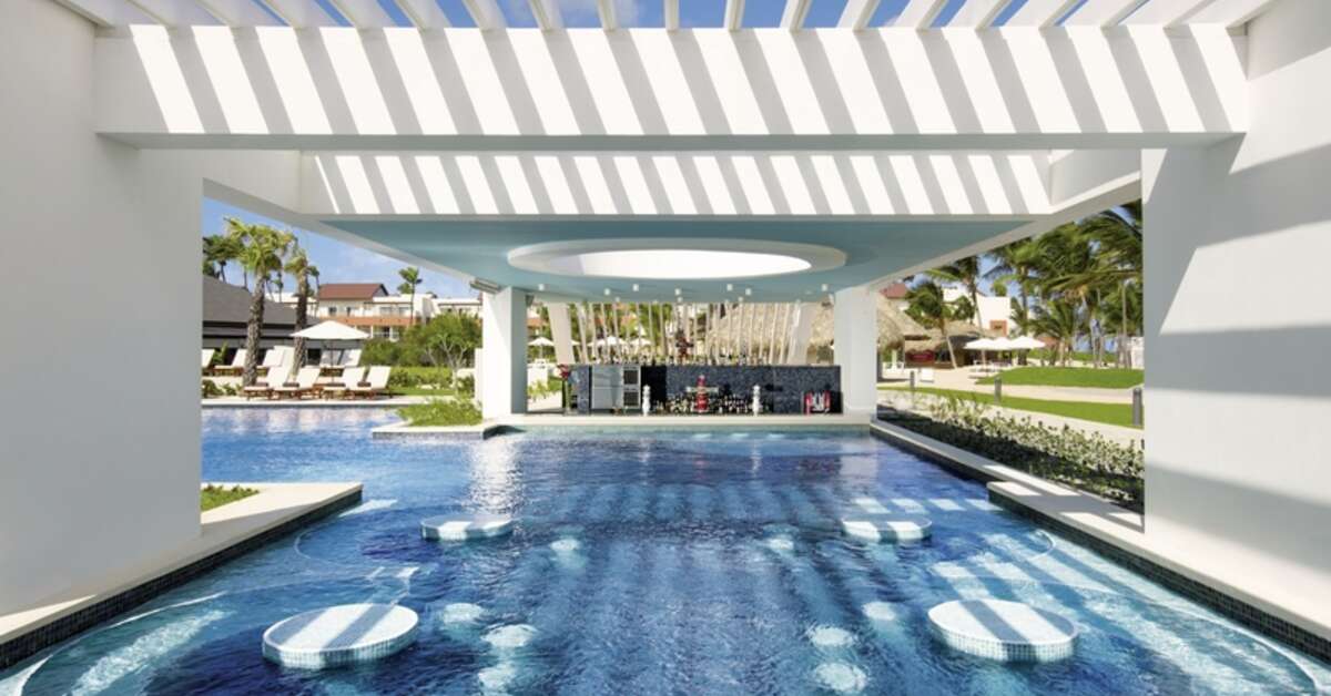 Een foto van het zwembad bij Dreams Onyx Resort & Spa