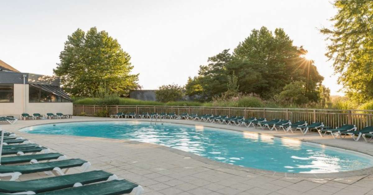 Een foto van het zwembad bij Pierre & Vacances Village Club Normandy Garden