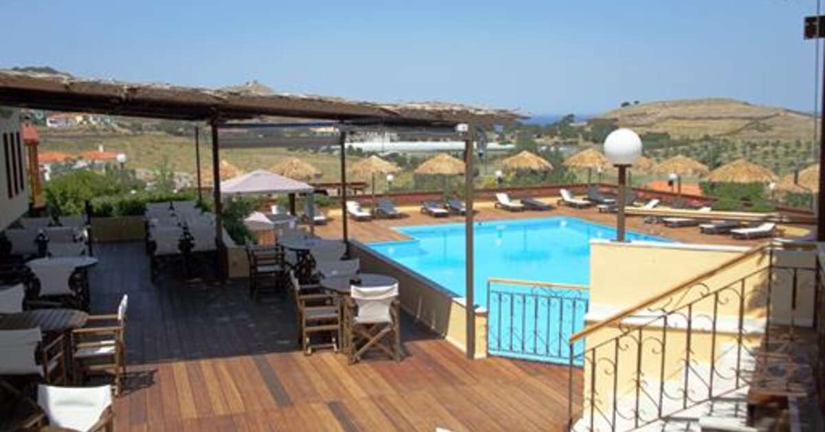 Een foto van het terras bij Belvedere Hotel