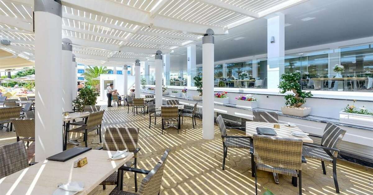 Een foto van de faciliteiten bij Tasia Maris Beach Hotel