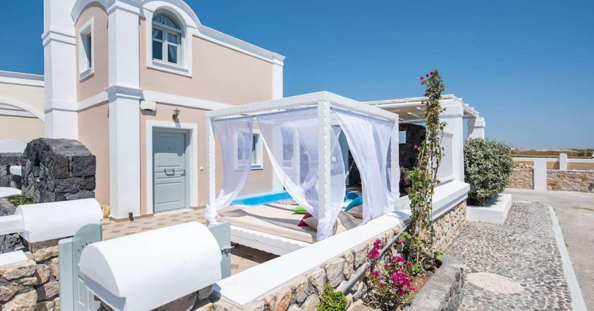 Een foto van de buitenkant van Secret Earth Santorini