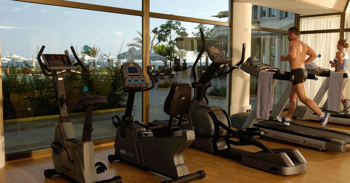 Een foto van de faciliteiten bij Constantinou Bros Athena Royal Beach Hotel
