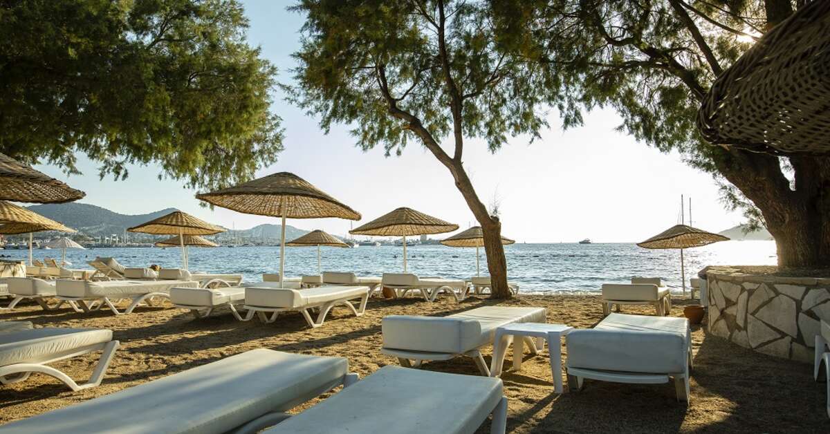 Een foto van het strand bij Yalipark Beach Hotel