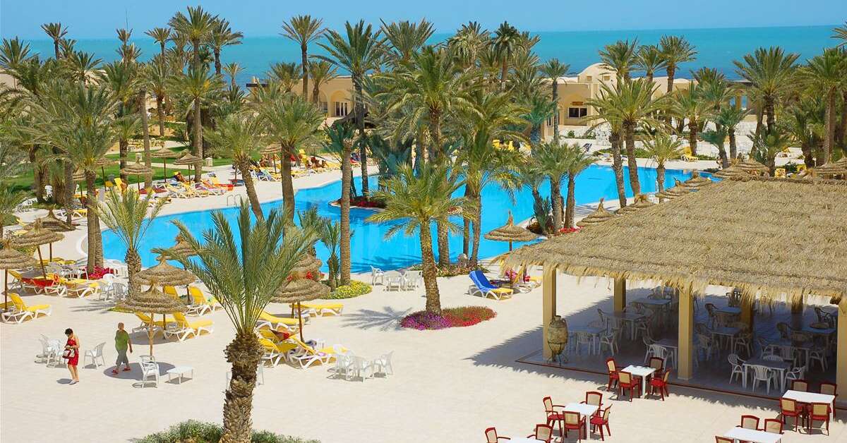 Een foto van het zwembad bij Zita Beach Resort