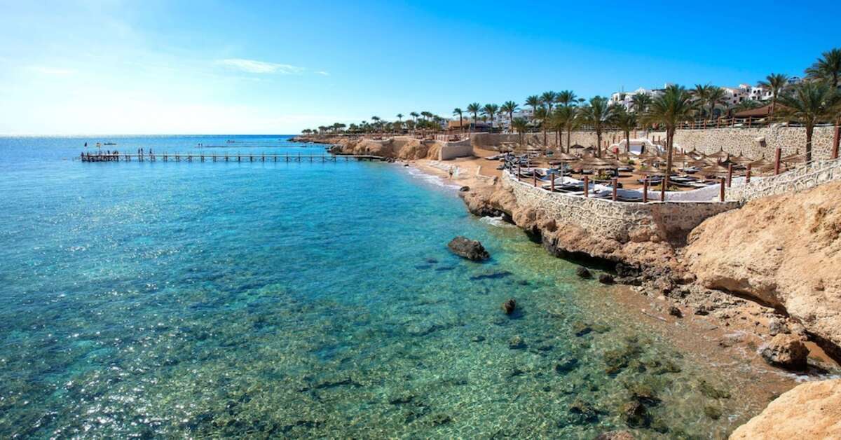 Ein Foto vom Strand beim Sunrise Montemare Resort