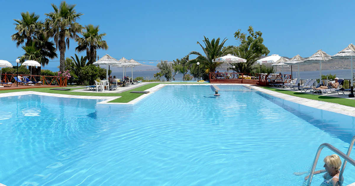 Een foto van het zwembad bij Clara Hotel Resort & Bungalows