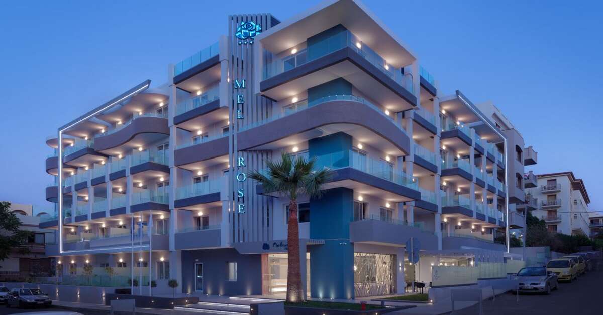 Een foto van de buitenkant van Melrose Hotel