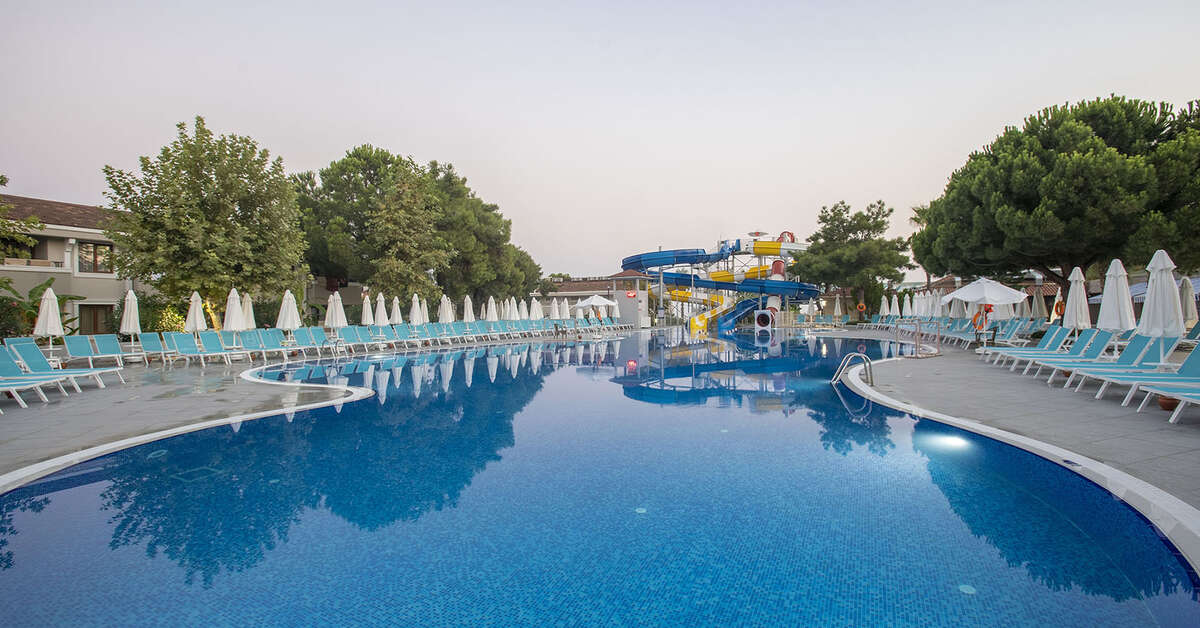 Ein Foto vom Pool im Master Family Club