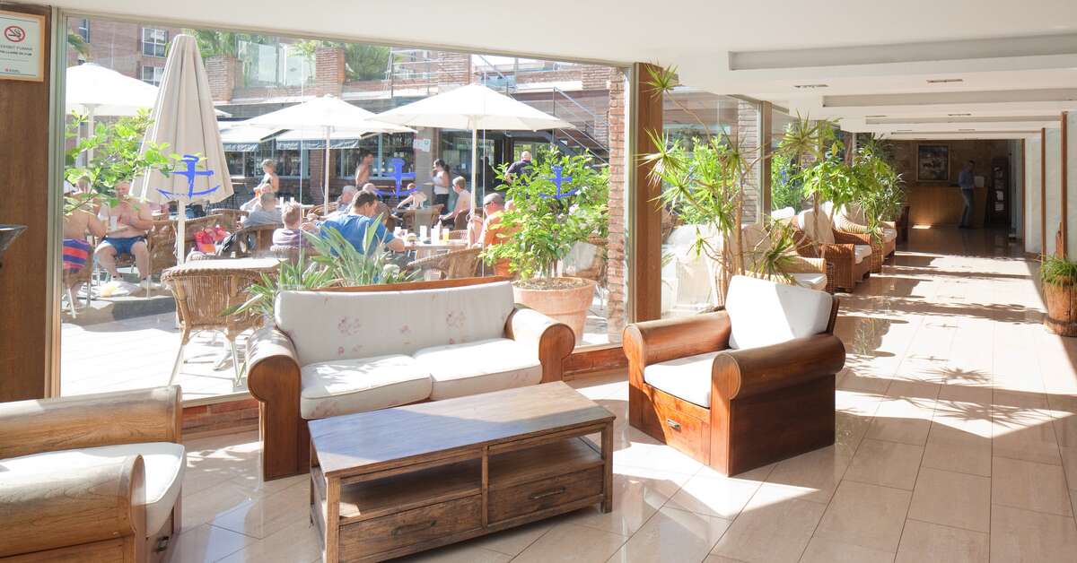 Een foto van het interieur van H-Top Hotel Palm Beach