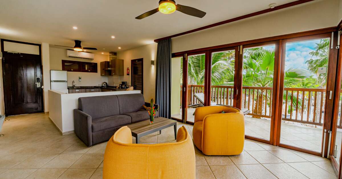 Een foto van LionsDive Beach Resort