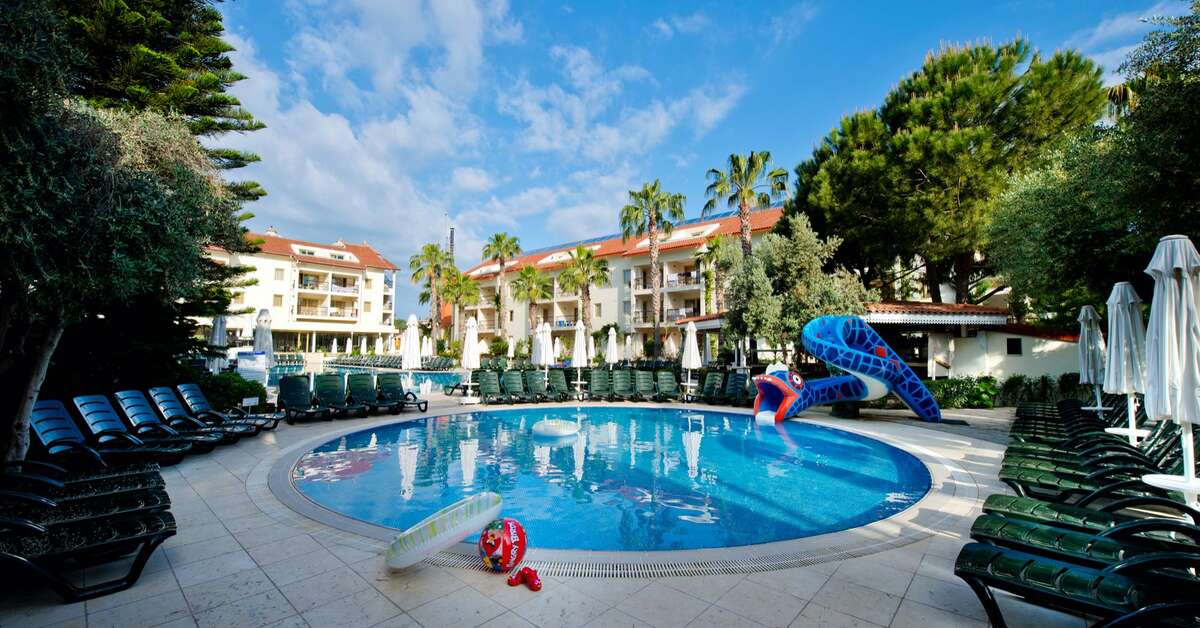 Een foto van het zwembad bij Kentia Apart Hotel