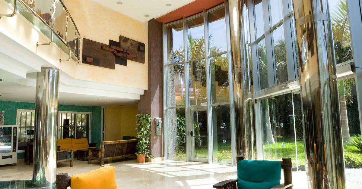 Een foto van het interieur van Hotel Villa de Adeje Beach