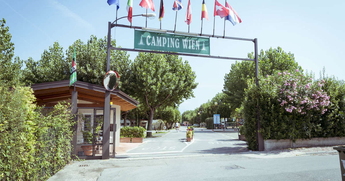 Een foto van de buitenkant van Camping Wien