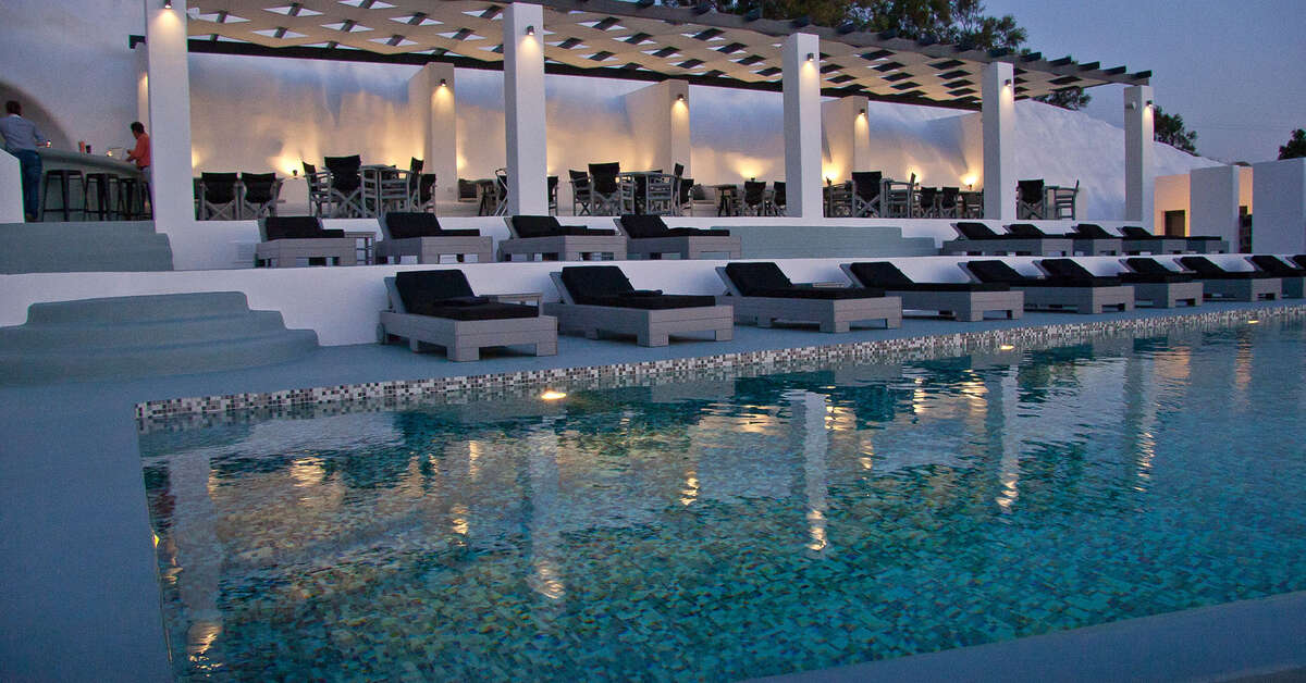 Een foto van het zwembad bij Grand Ambassador Santorini by Trend Hotels