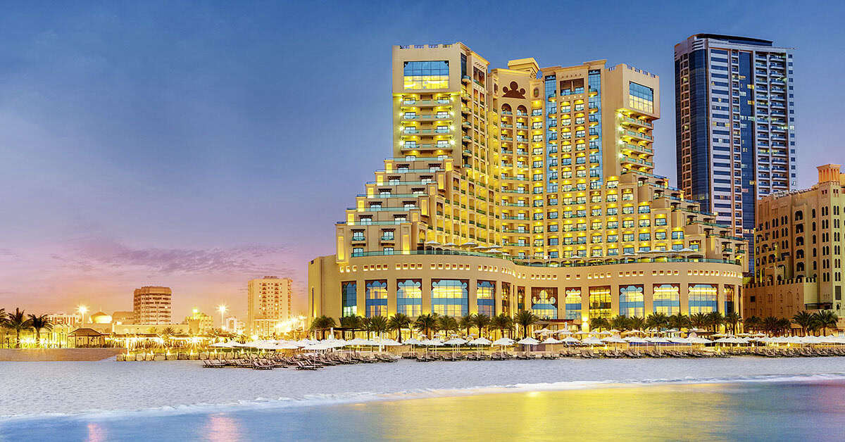 Ein Foto Fairmont Ajman