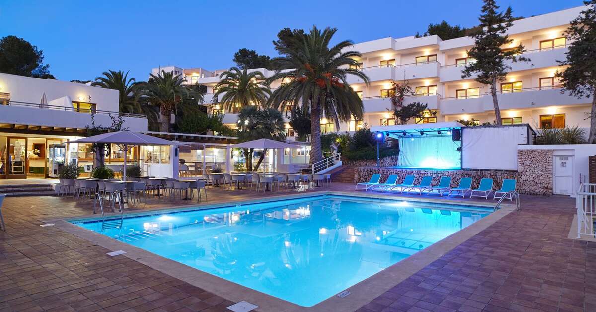 Een foto van het zwembad bij Appartementen San Miguel Park Esmeralda Mar
