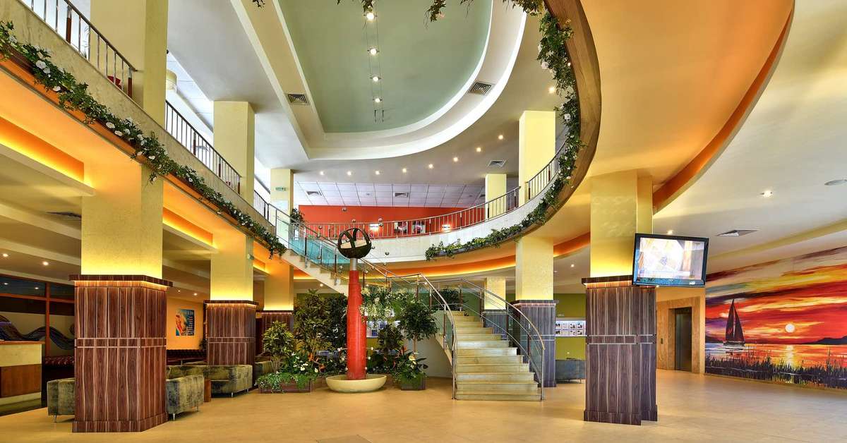 Een foto van het interieur van Hotel Mirabelle