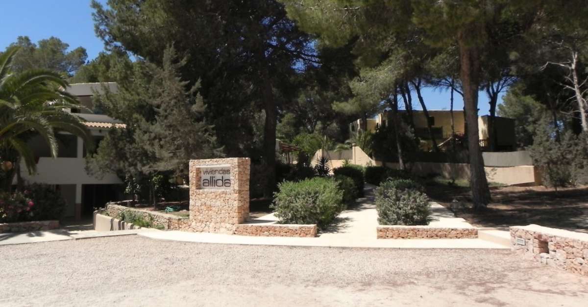 Een foto van de buitenkant van Allida Formentera