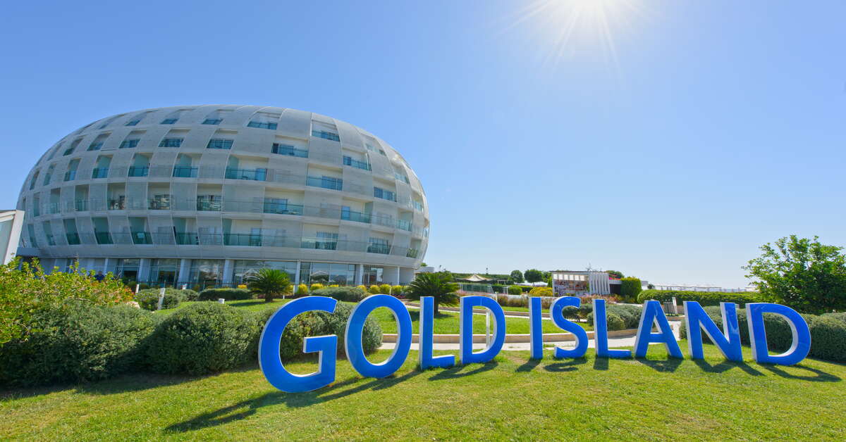 Een foto van Gold Island Selected