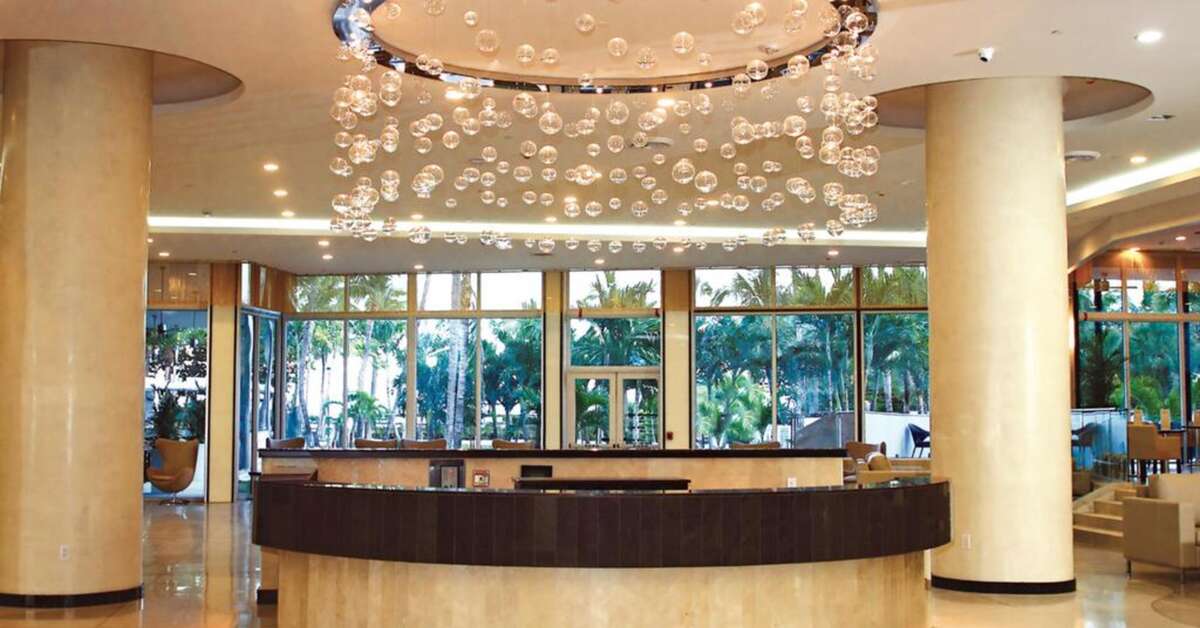 Een foto van het interieur van Riu Plaza Miami Beach
